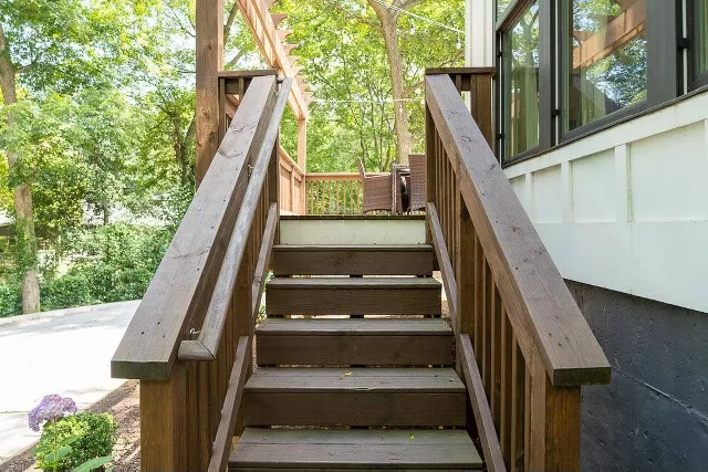 Exterior Access to Rear Patio