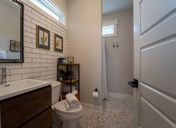 Primary Ensuite Bath
