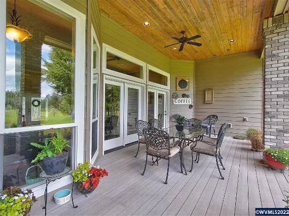 Spacious Covered Rear Porch