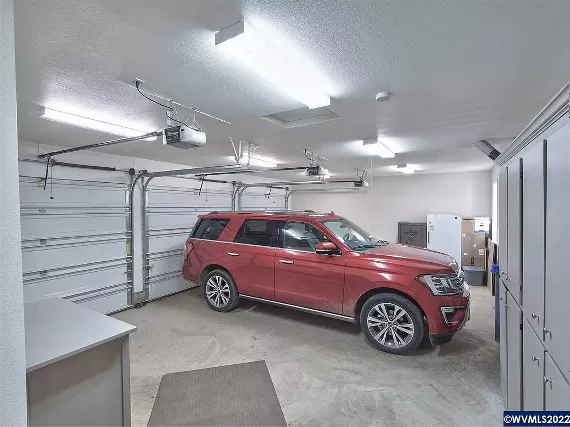 3 Car Garage