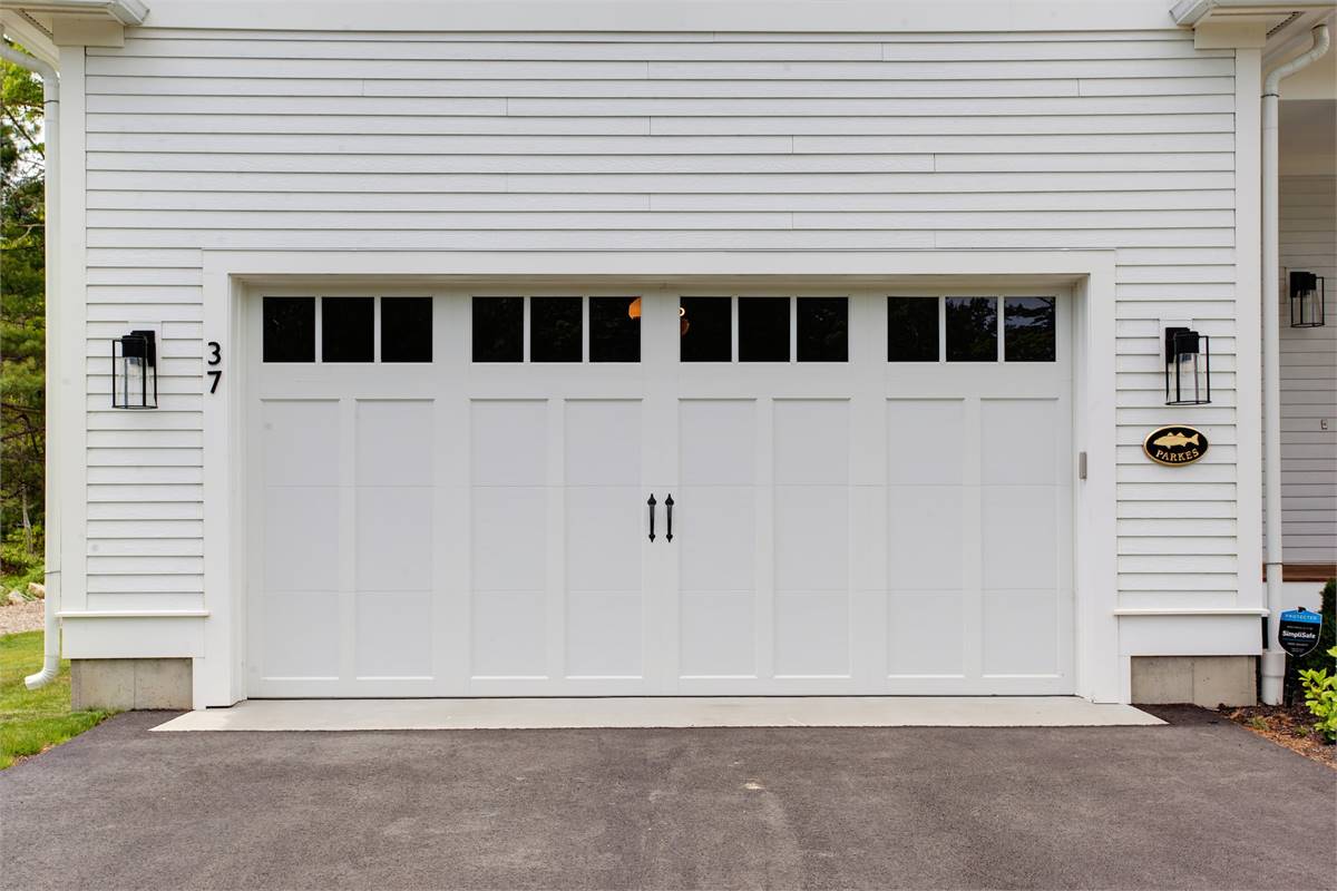 Garage Doors by Clopay® image of Bonaire House Plan