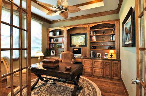 Traditional flair for four-bedroom floor plan - Plan 4539