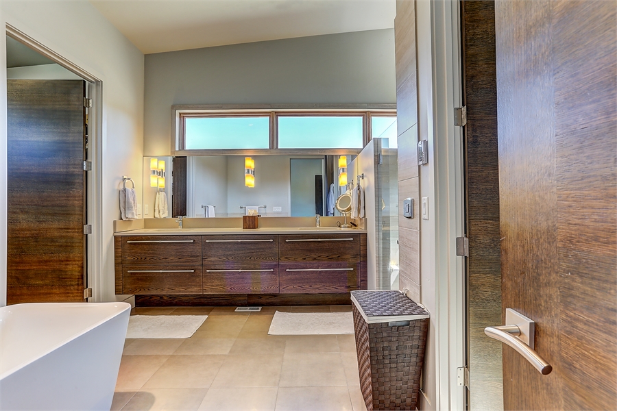 Luxurious Master Bath with Dual Sink Vanity