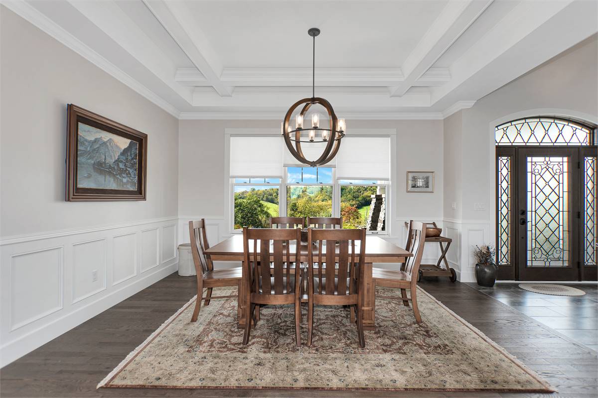 Open Concept Dining Room with Tray Ceilings