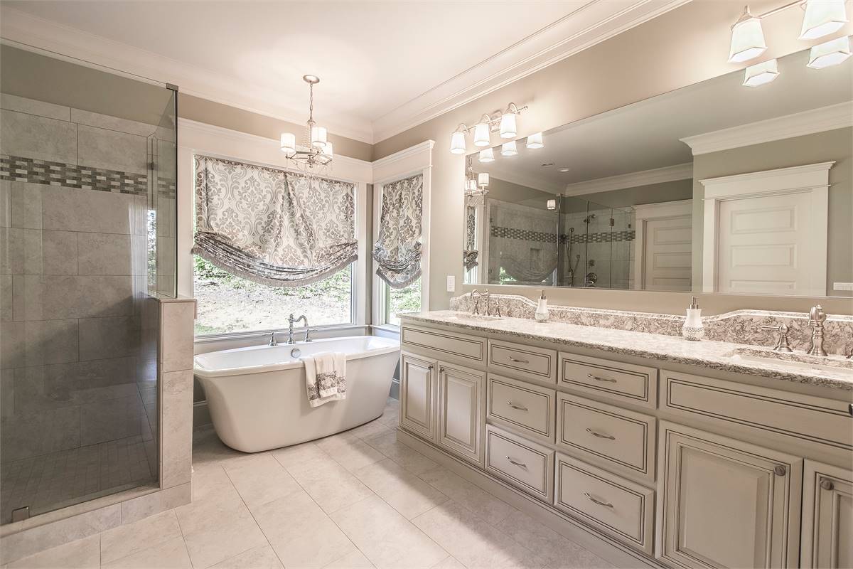 Primary Bath with Garden Tub and Dual Vanities