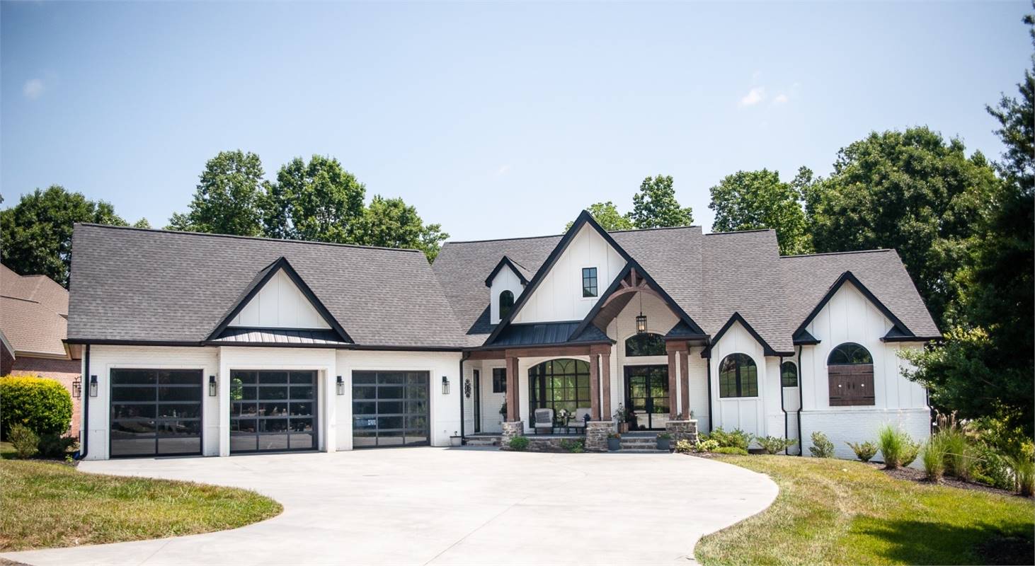 Beautiful Modern Farmhouse with Large Covered Entry Porch